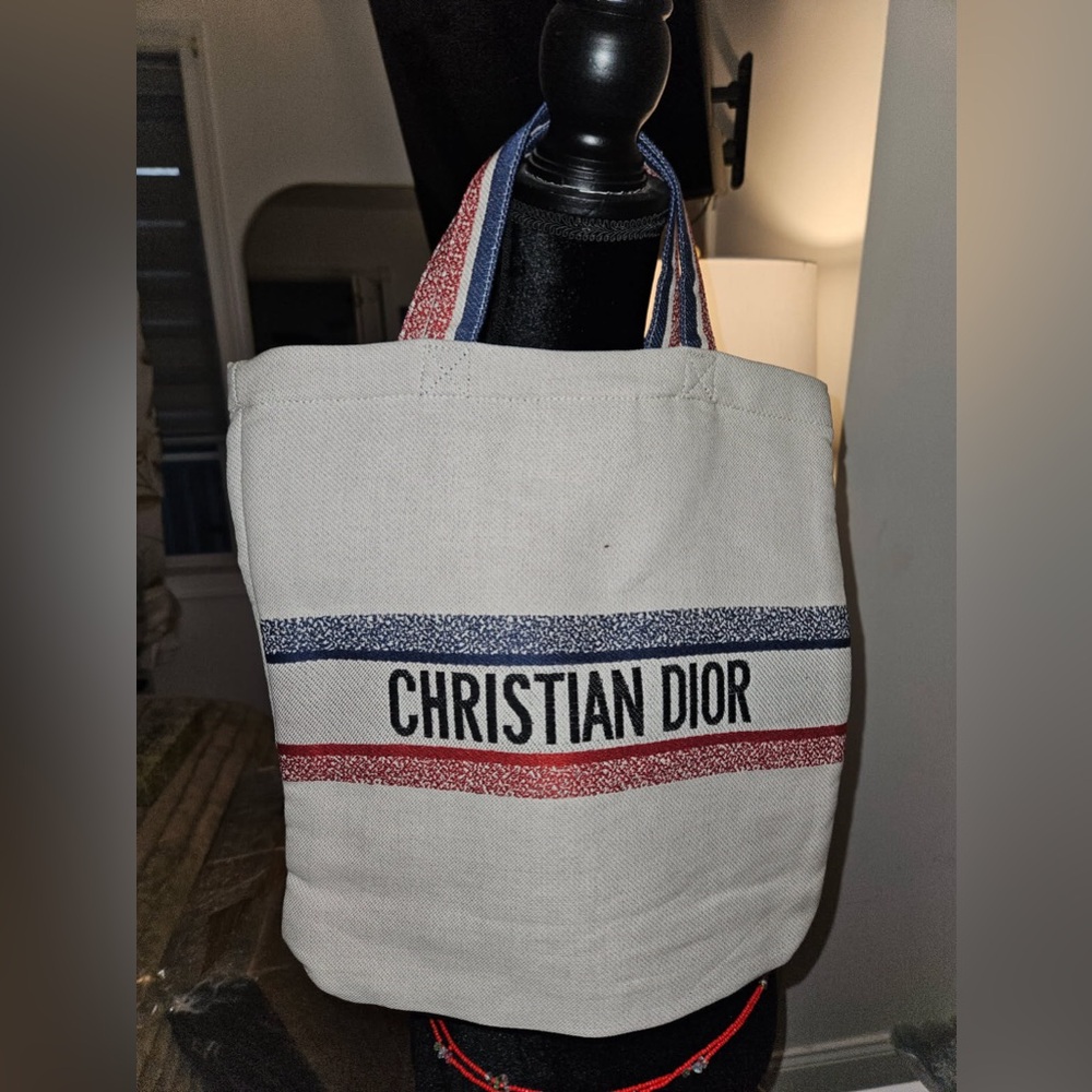 Dior Cream and Red Tote Bag - Picture 2 of 5